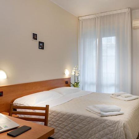 Hotel Pierre Riccione Exterior photo