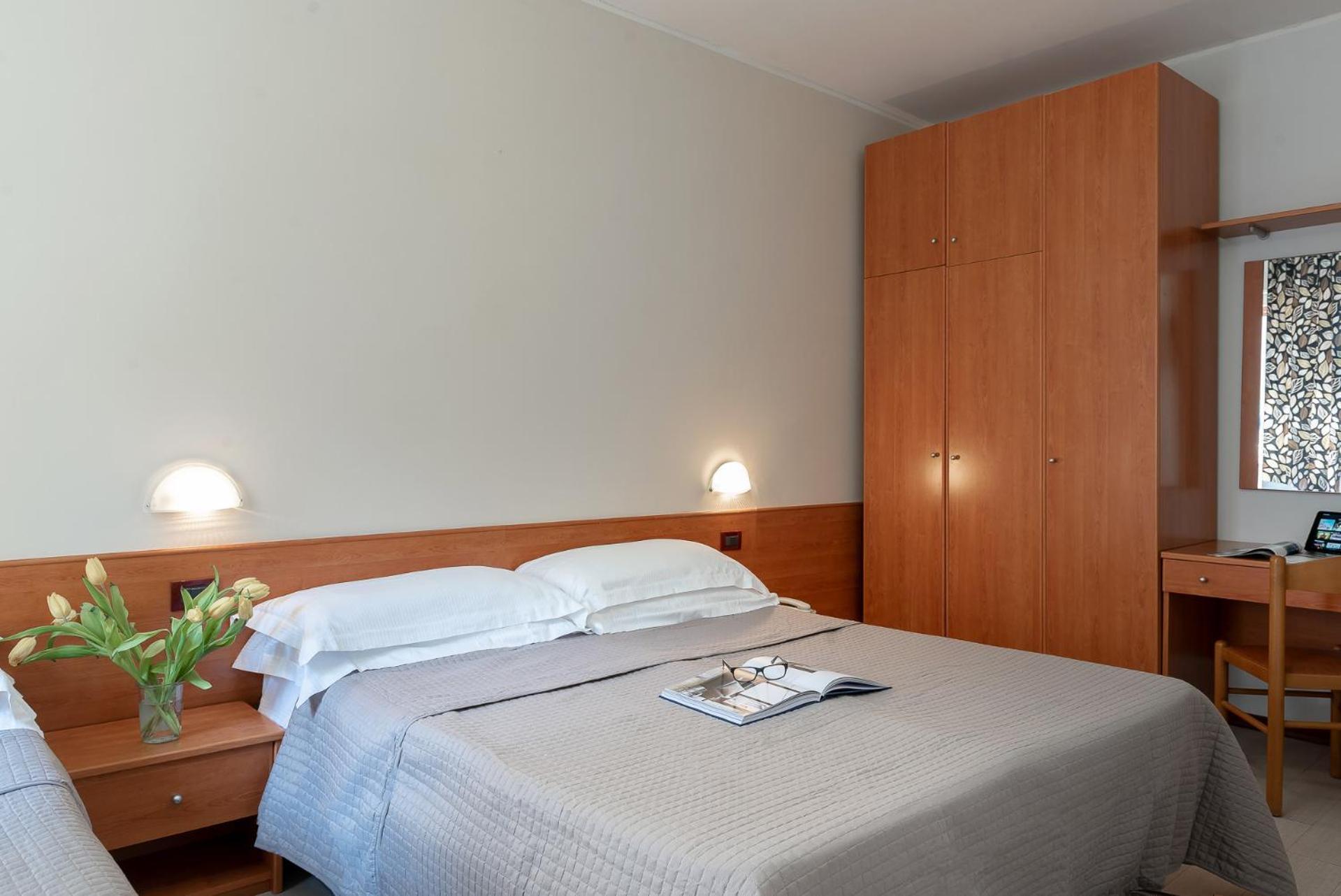 Hotel Pierre Riccione Exterior photo
