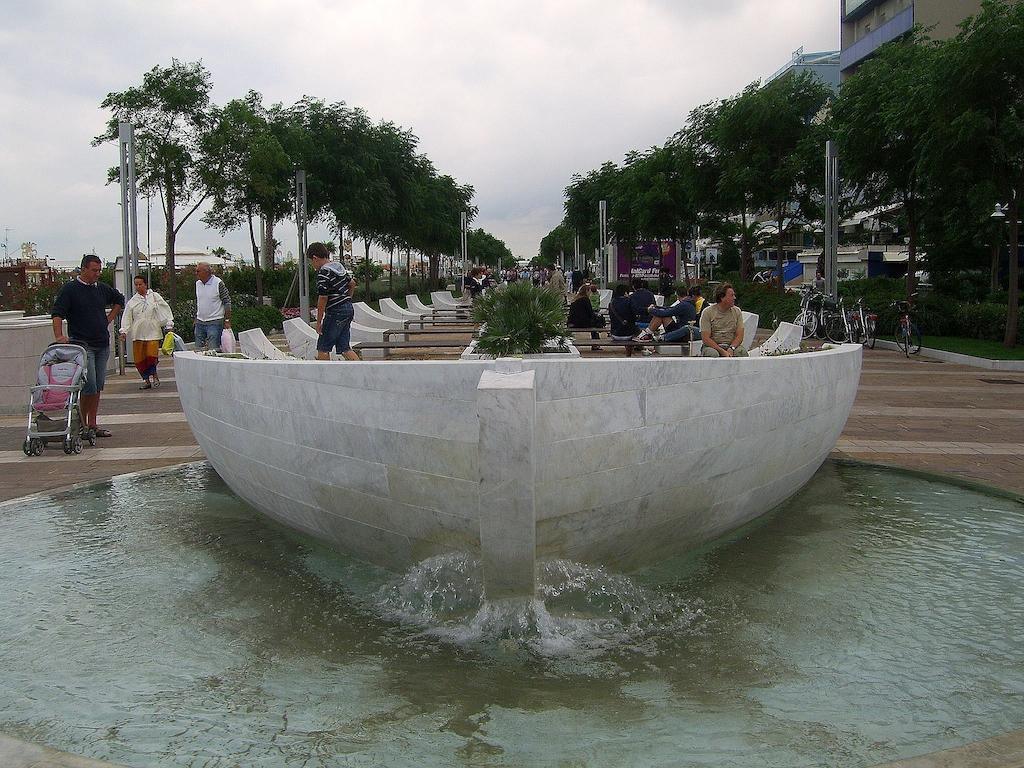 Hotel Pierre Riccione Exterior photo